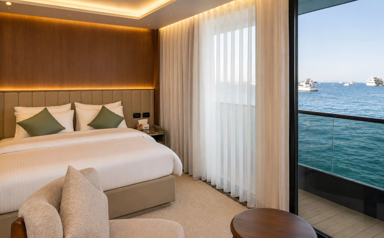 Ultra Luxury Master Suite 42 m²